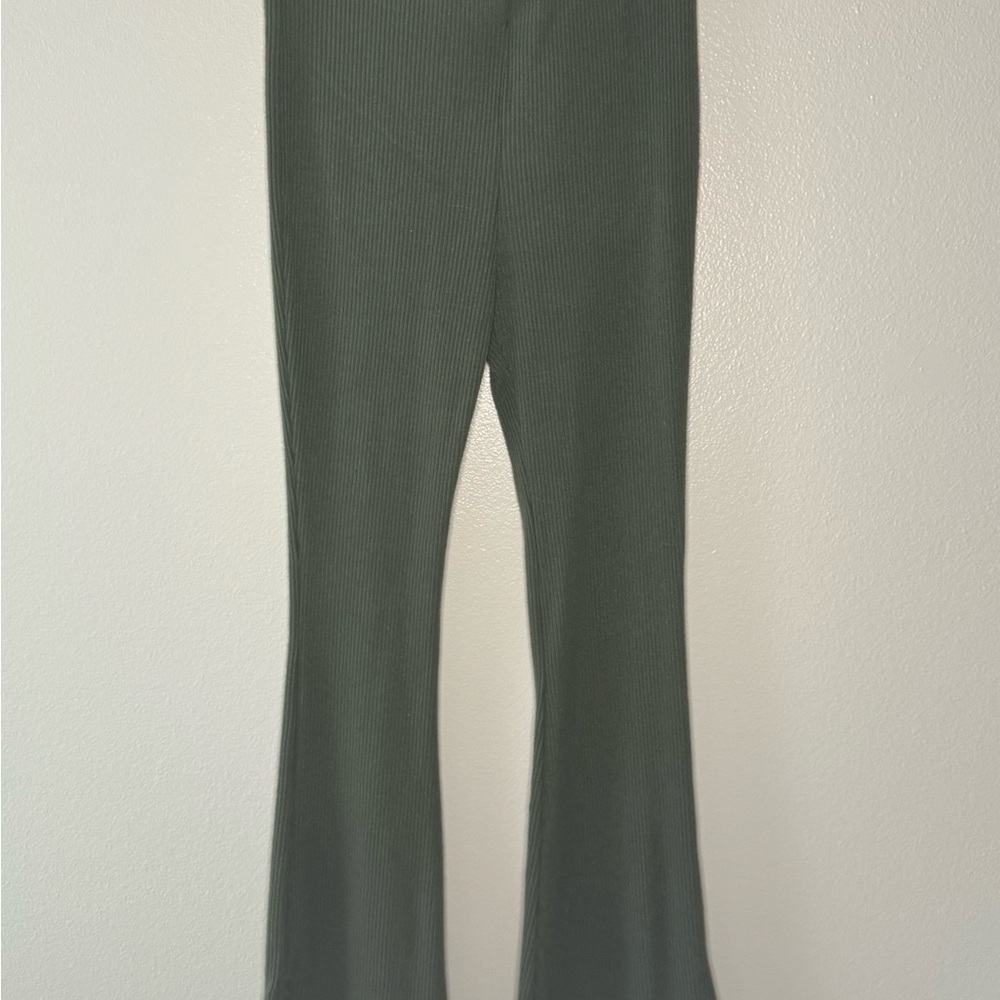 Olive Green Ribbed Two-Piece Set - Picture 5 of 6